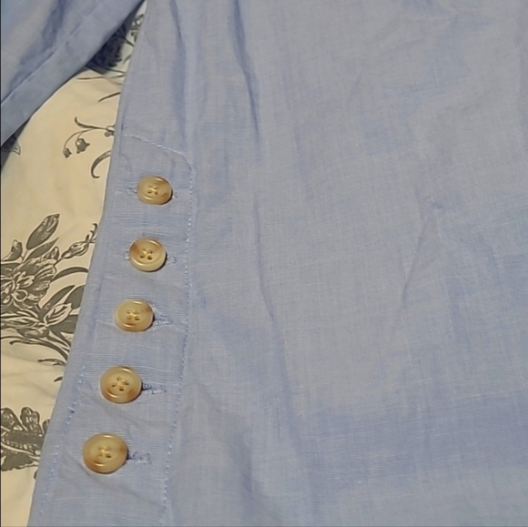 Talbots Light Blue Cotton Oxford Shirt XS | Side Button Detail - Picture 9 of 15